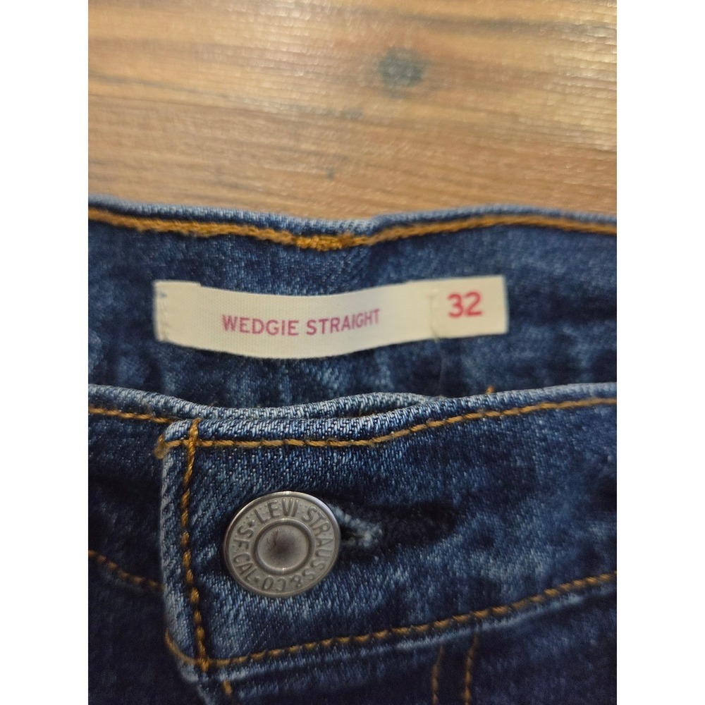 Levis Wedgie Straight Jeans Womens 32x28 Medium Wash Blue Button Edgy Norm Indie - Picture 5 of 7